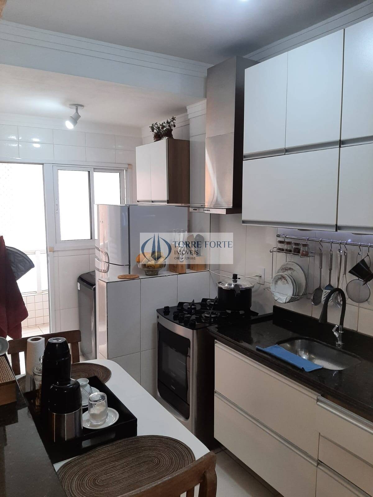 Apartamento à venda com 1 quarto, 50m² - Foto 3