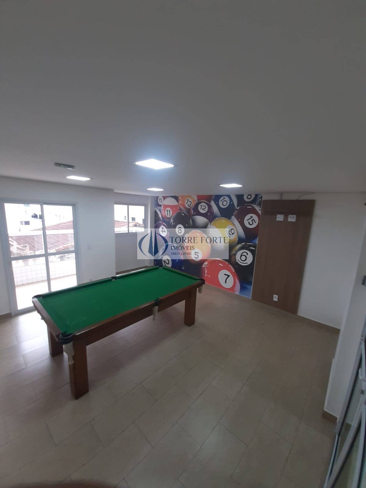 Apartamento à venda com 1 quarto, 50m² - Foto 18