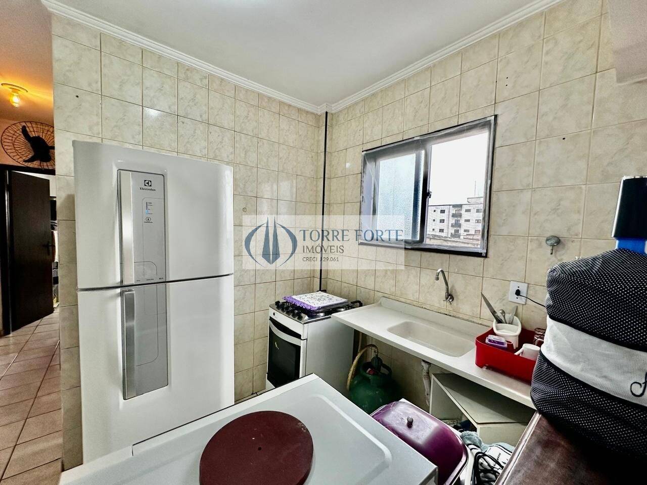 Apartamento à venda com 1 quarto, 40m² - Foto 12