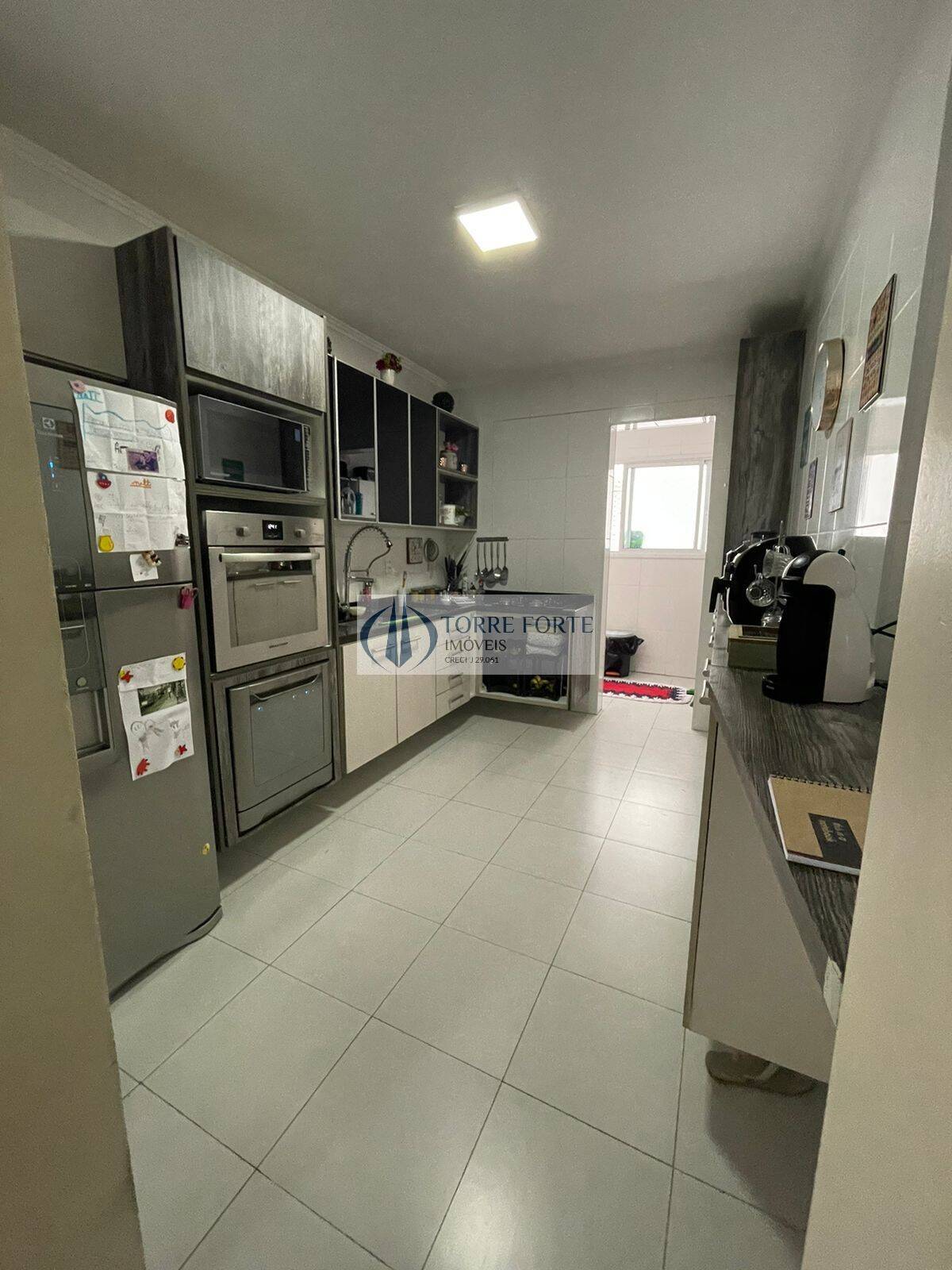 Apartamento à venda com 3 quartos, 125m² - Foto 20