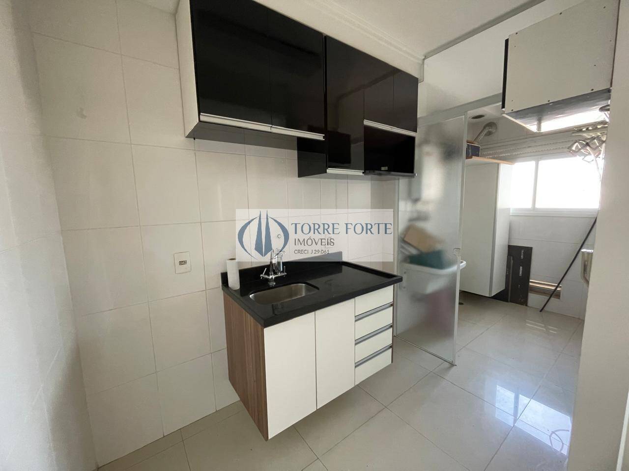 Apartamento à venda com 2 quartos, 66m² - Foto 3