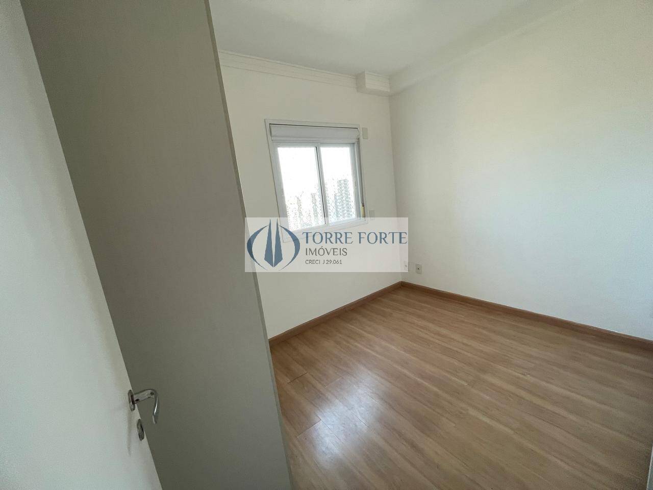 Apartamento à venda com 2 quartos, 66m² - Foto 11