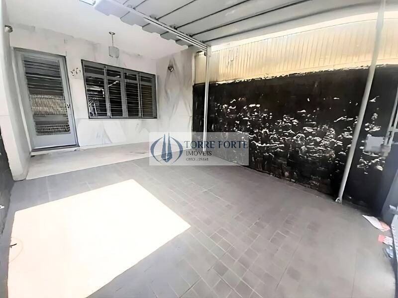 Sobrado à venda com 2 quartos, 145m² - Foto 2