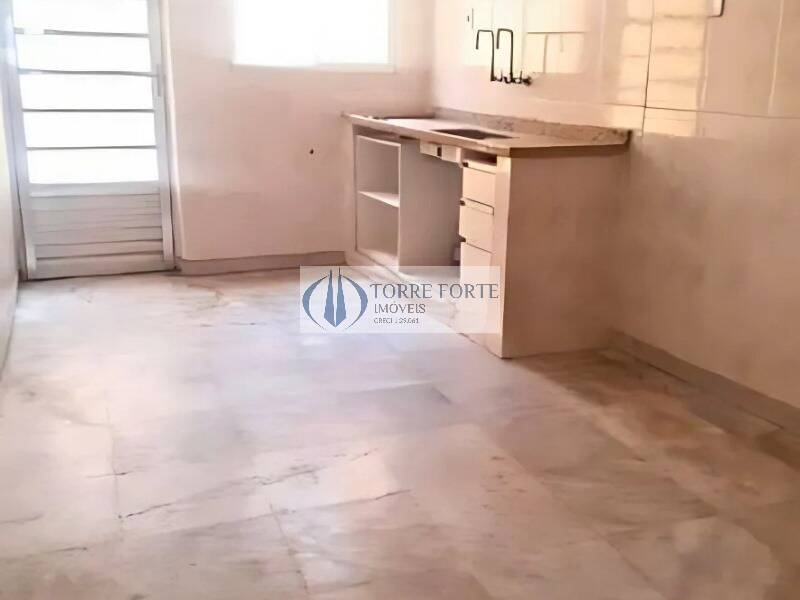 Sobrado à venda com 2 quartos, 145m² - Foto 6