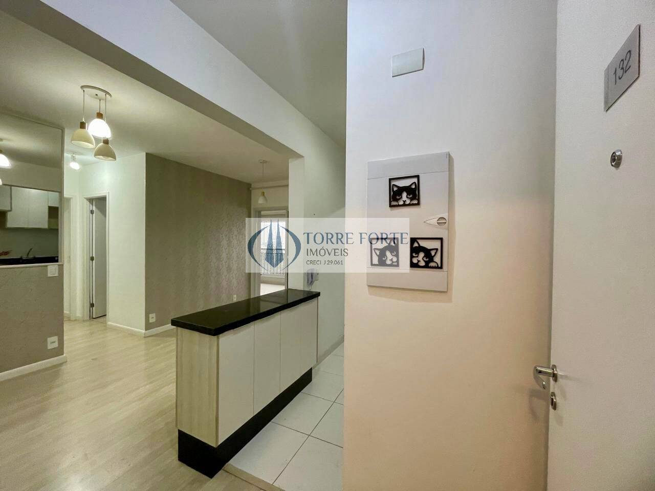 Apartamento à venda com 2 quartos, 64m² - Foto 1