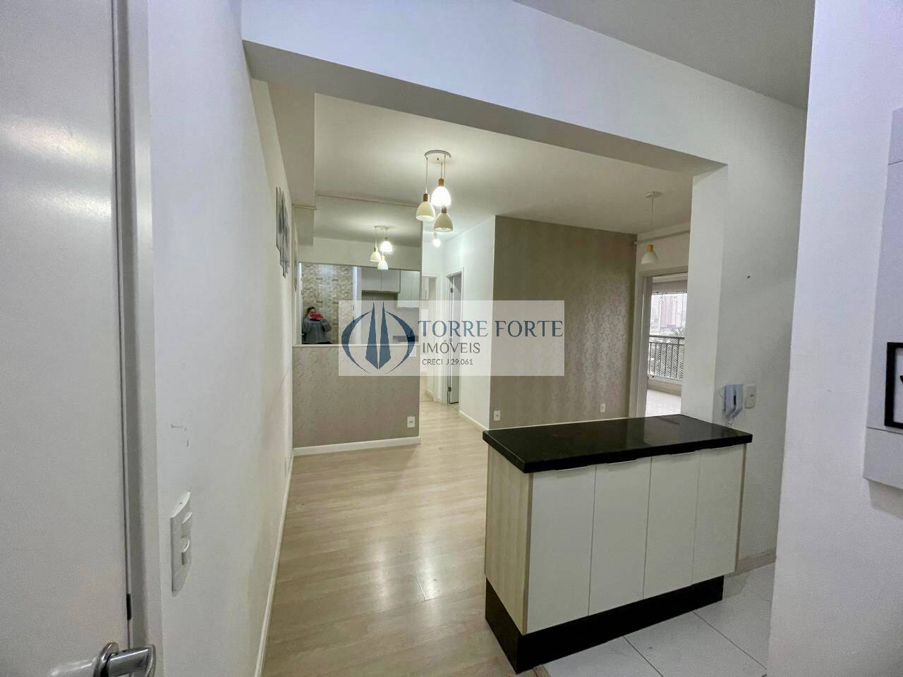 Apartamento à venda com 2 quartos, 64m² - Foto 3