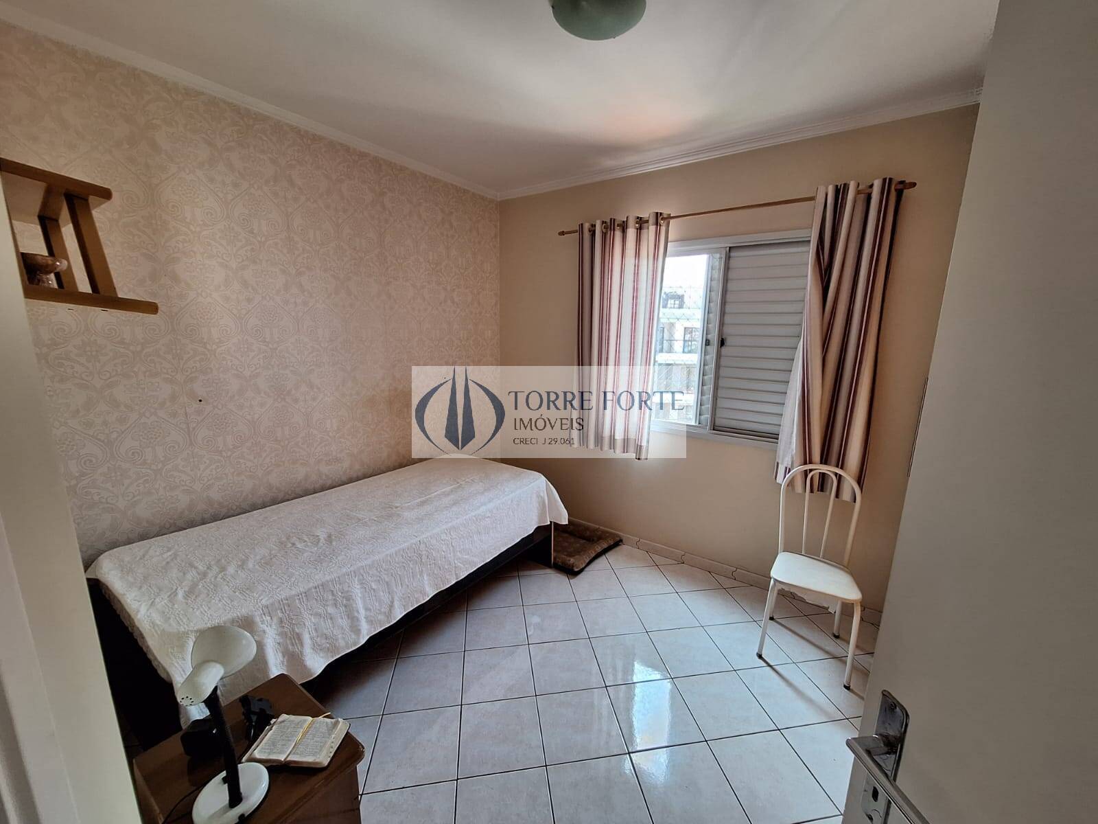 Apartamento à venda com 3 quartos, 75m² - Foto 14