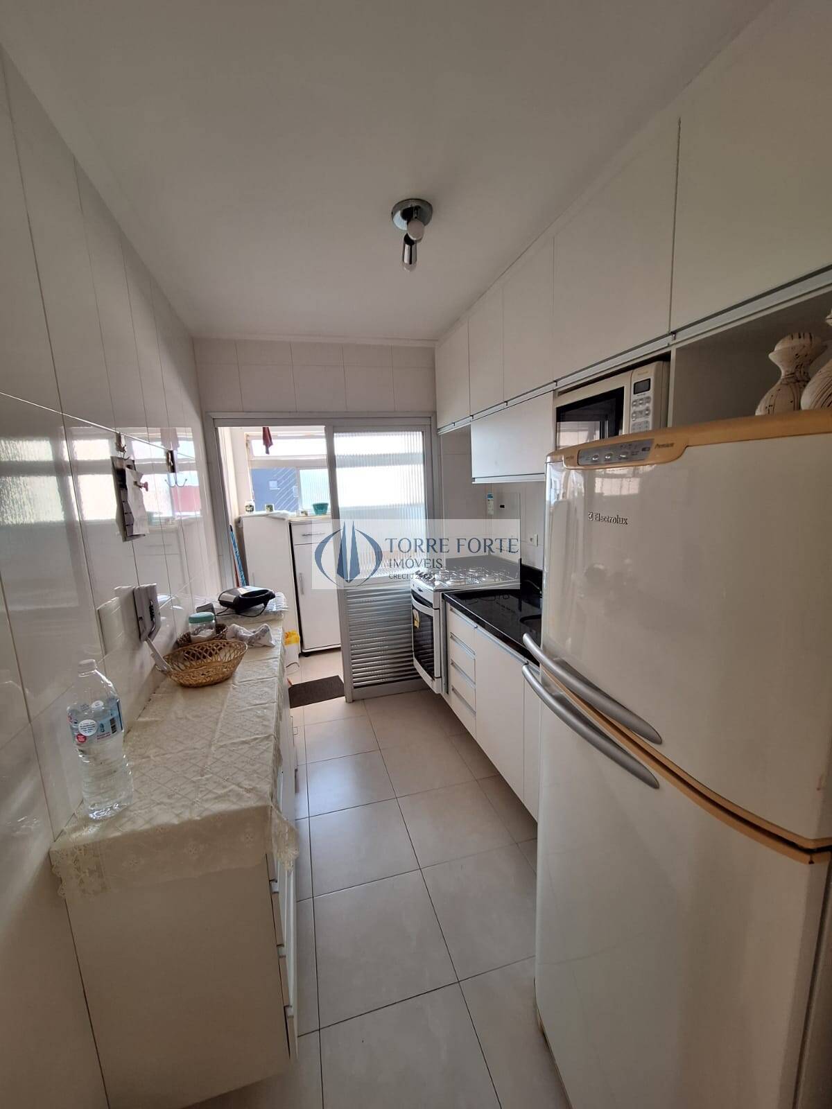 Apartamento à venda com 3 quartos, 75m² - Foto 7