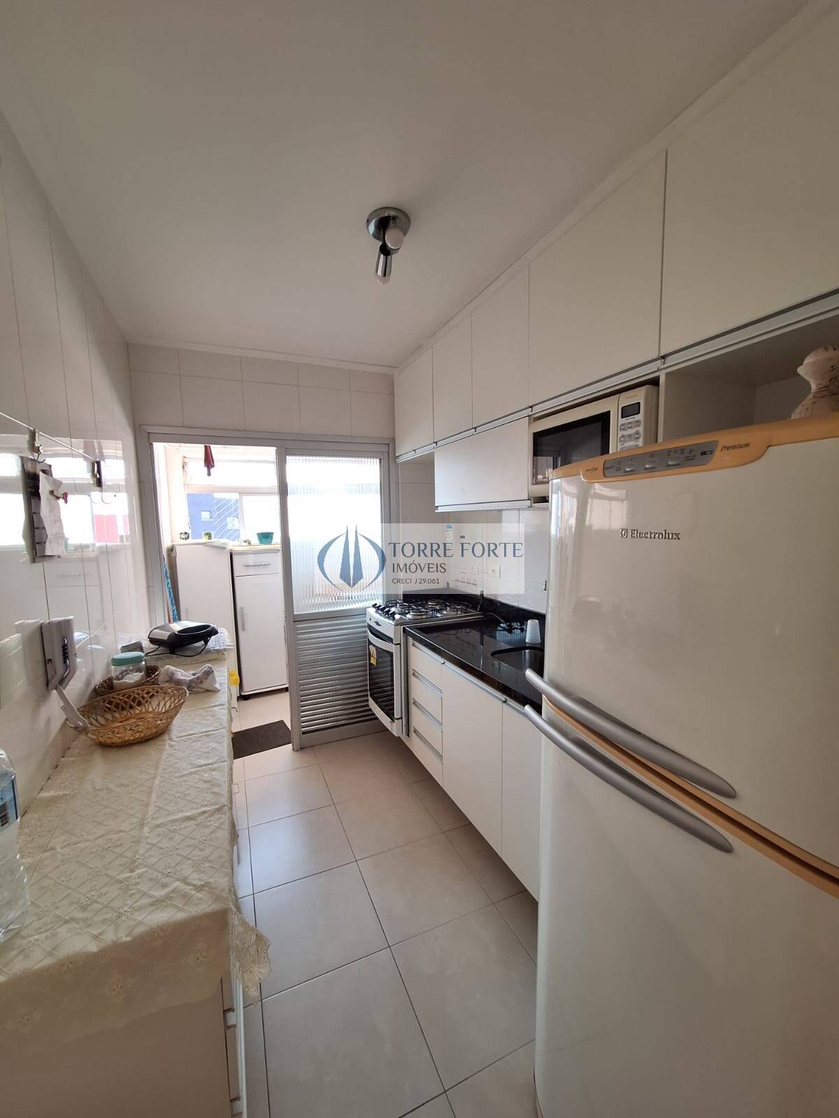 Apartamento à venda com 3 quartos, 75m² - Foto 6