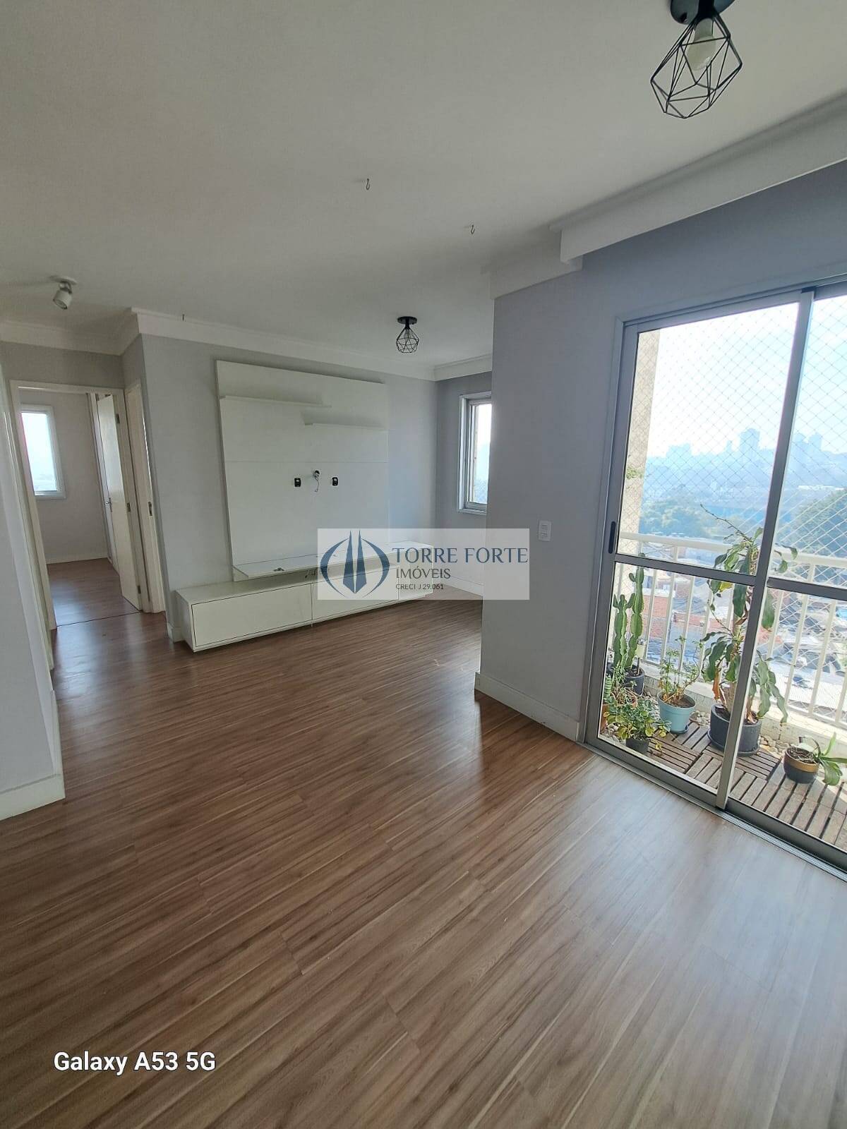 Apartamento à venda com 3 quartos, 63m² - Foto 4