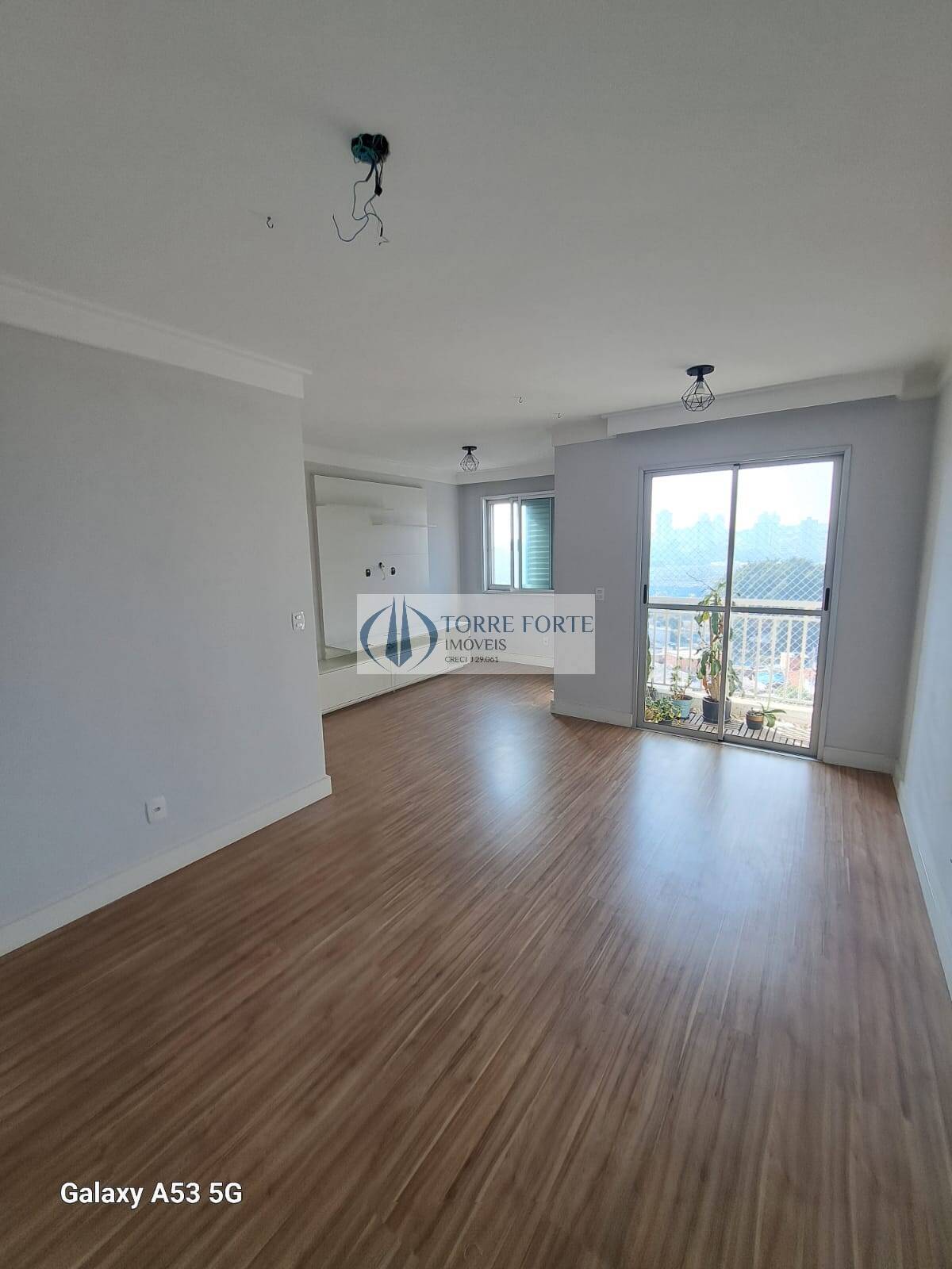 Apartamento à venda com 3 quartos, 63m² - Foto 1