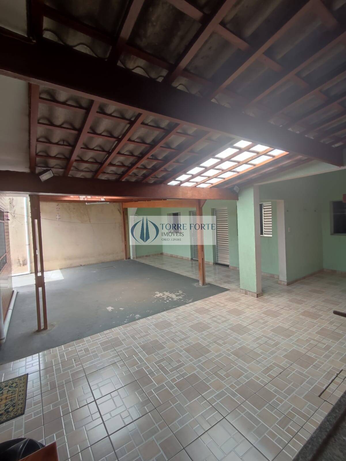 Casa à venda com 4 quartos, 150m² - Foto 12