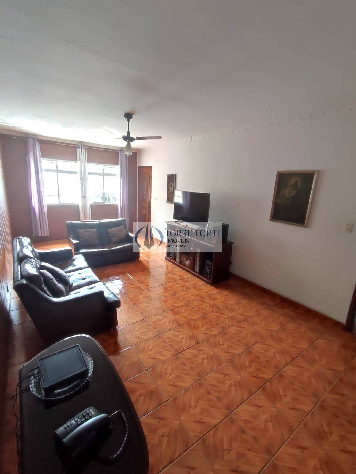 Casa à venda com 4 quartos, 150m² - Foto 3