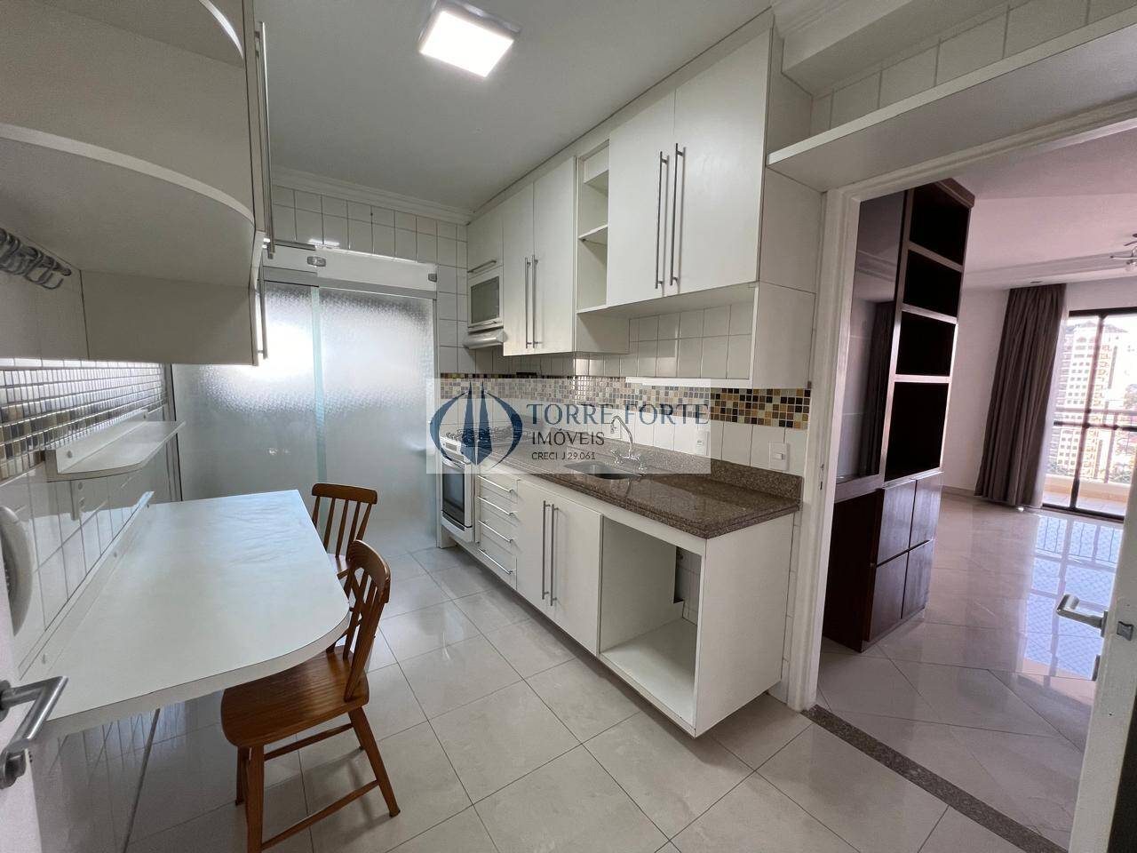 Apartamento à venda com 2 quartos, 85m² - Foto 9