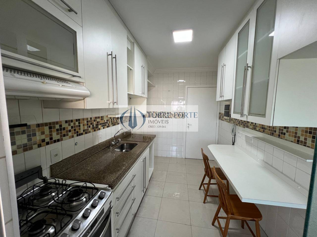 Apartamento à venda com 2 quartos, 85m² - Foto 13