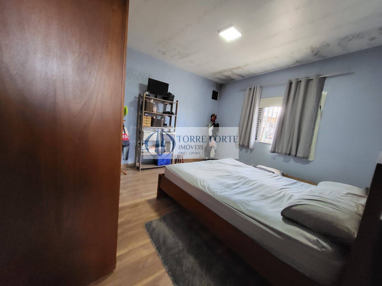 Casa à venda com 3 quartos, 203m² - Foto 13