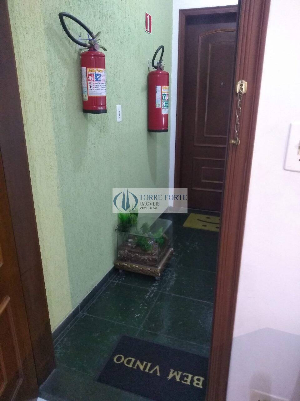 Apartamento à venda com 2 quartos, 64m² - Foto 5