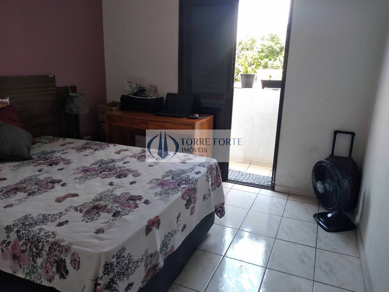 Apartamento à venda com 2 quartos, 64m² - Foto 14