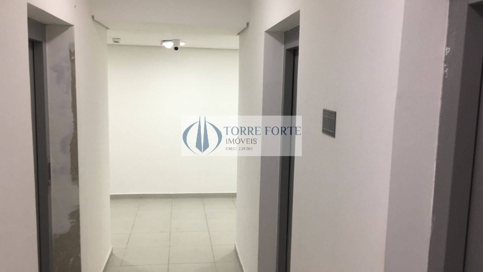 Apartamento à venda com 2 quartos, 39m² - Foto 11