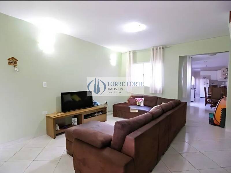 Sobrado à venda com 3 quartos, 250m² - Foto 2