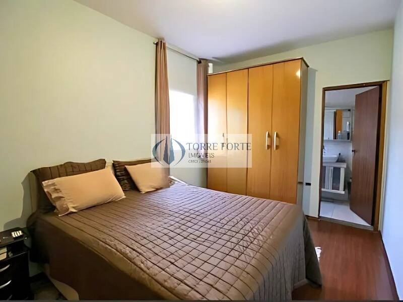 Sobrado à venda com 3 quartos, 250m² - Foto 13