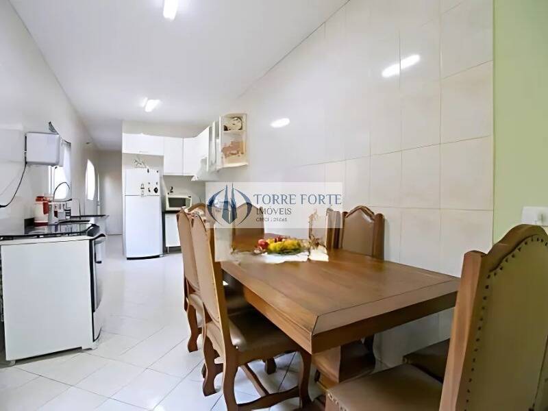 Sobrado à venda com 3 quartos, 250m² - Foto 20