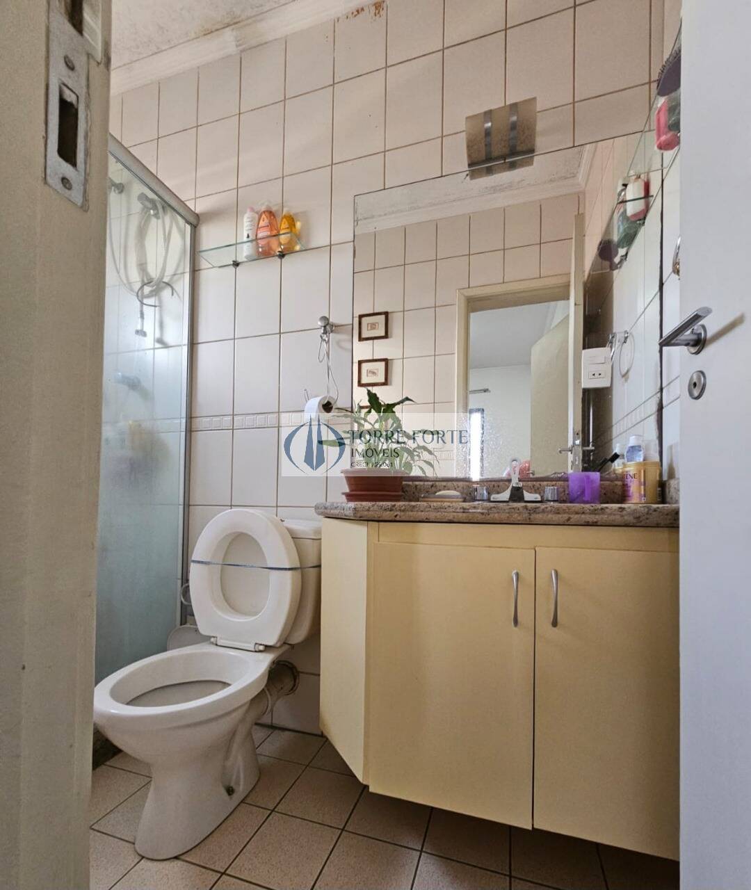 Apartamento à venda com 2 quartos, 61m² - Foto 11