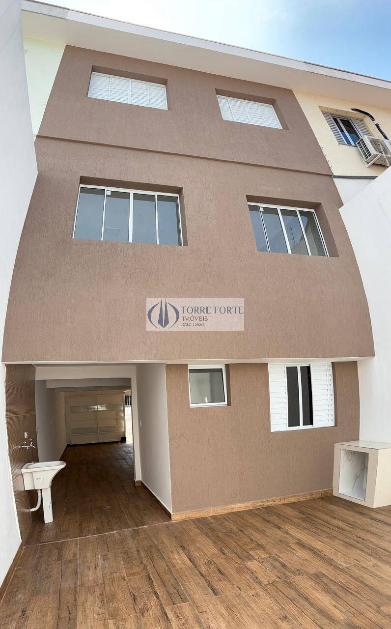 Casa à venda com 4 quartos, 180m² - Foto 4