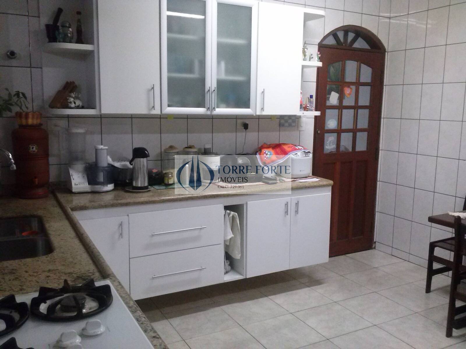 Sobrado à venda com 3 quartos, 273m² - Foto 2