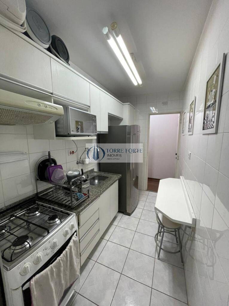 Apartamento para alugar com 2 quartos, 50m² - Foto 7