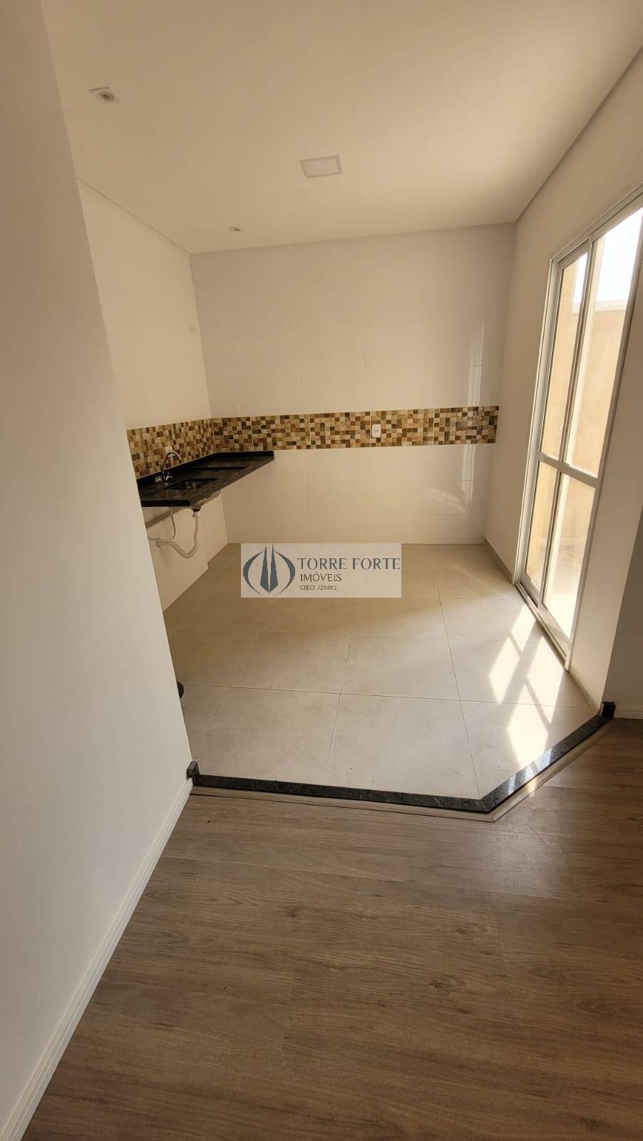 Apartamento à venda com 2 quartos, 62m² - Foto 3