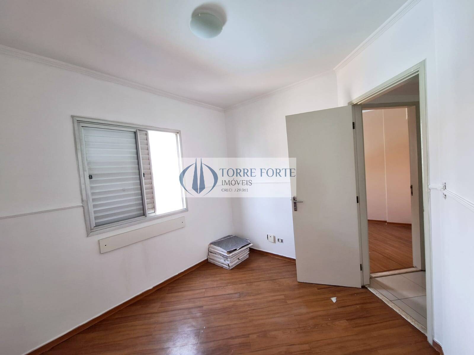 Apartamento à venda com 3 quartos, 75m² - Foto 12