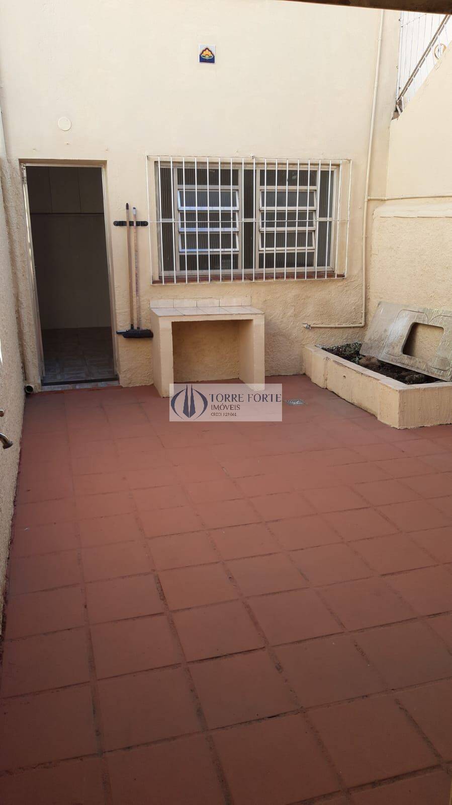 Casa à venda com 2 quartos, 100m² - Foto 5