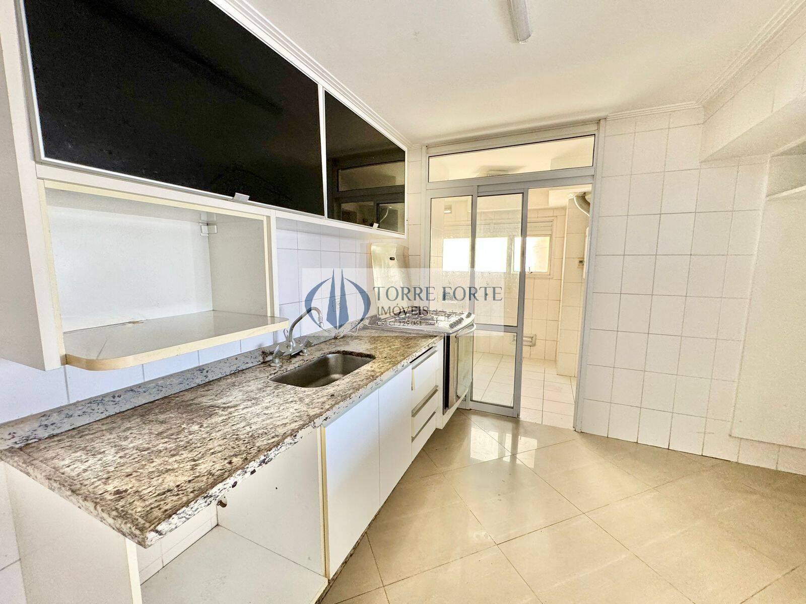 Apartamento à venda e aluguel com 3 quartos, 121m² - Foto 10