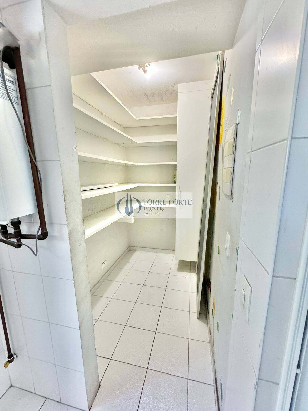 Apartamento à venda e aluguel com 3 quartos, 121m² - Foto 15