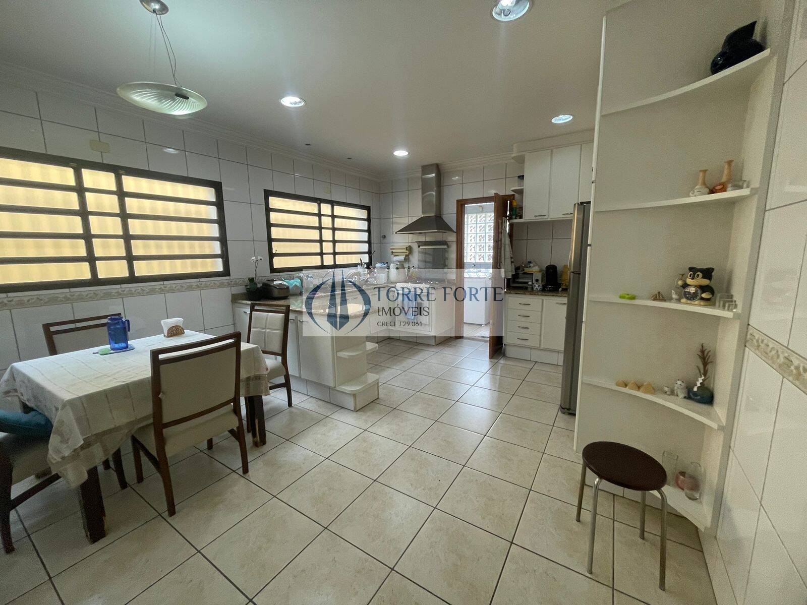 Sobrado à venda com 3 quartos, 198m² - Foto 19