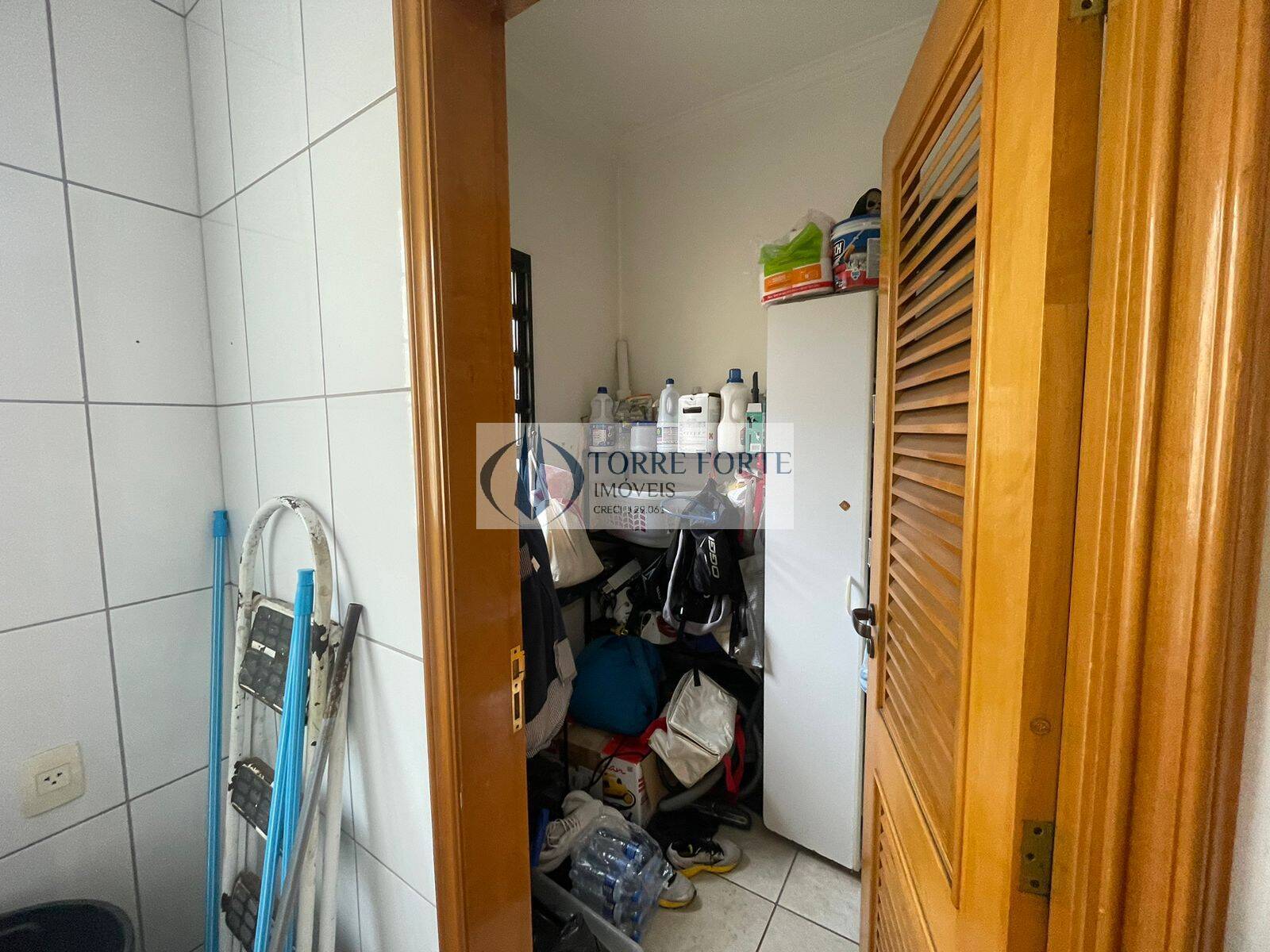 Sobrado à venda com 3 quartos, 198m² - Foto 25