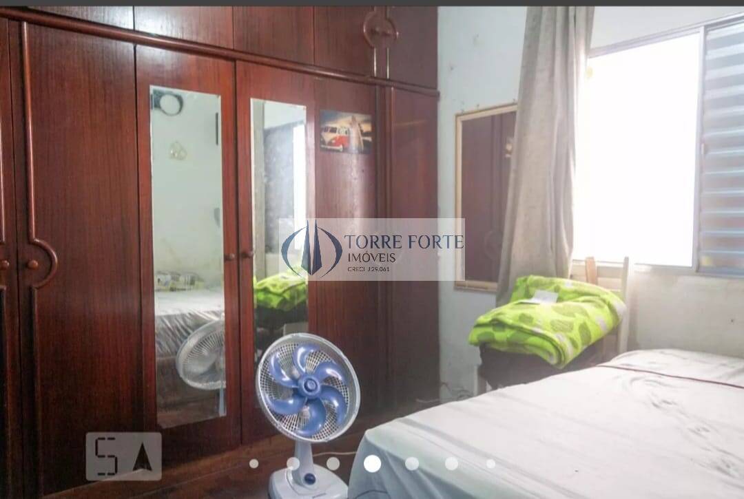 Casa à venda com 2 quartos, 80m² - Foto 4