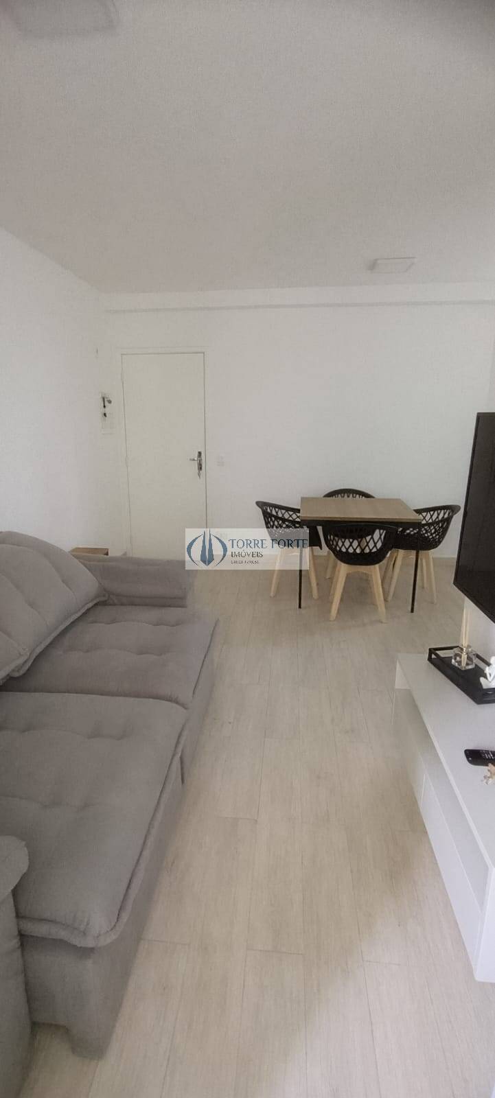 Apartamento à venda com 3 quartos, 69m² - Foto 2