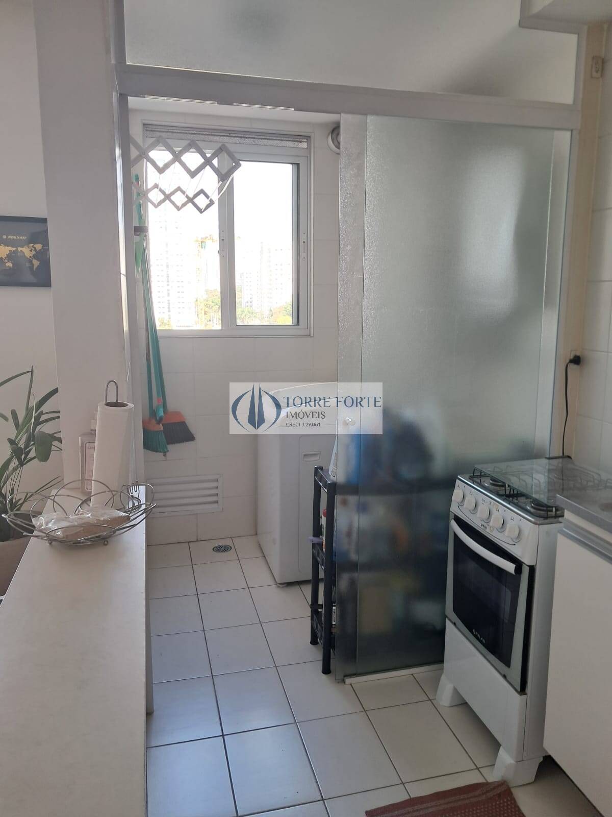 Apartamento à venda com 2 quartos, 64m² - Foto 11