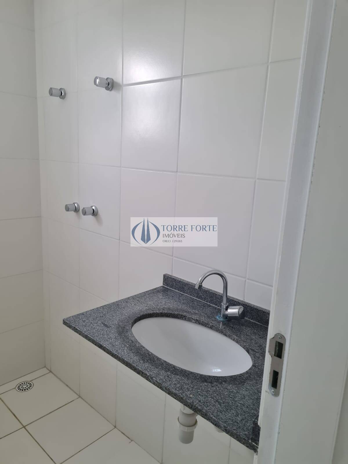 Apartamento à venda com 2 quartos, 57m² - Foto 13