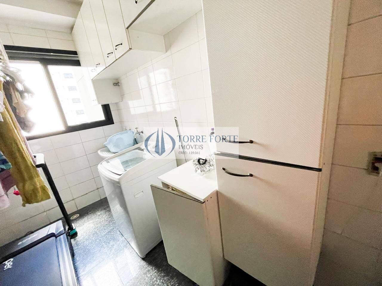 Apartamento à venda com 3 quartos, 147m² - Foto 11