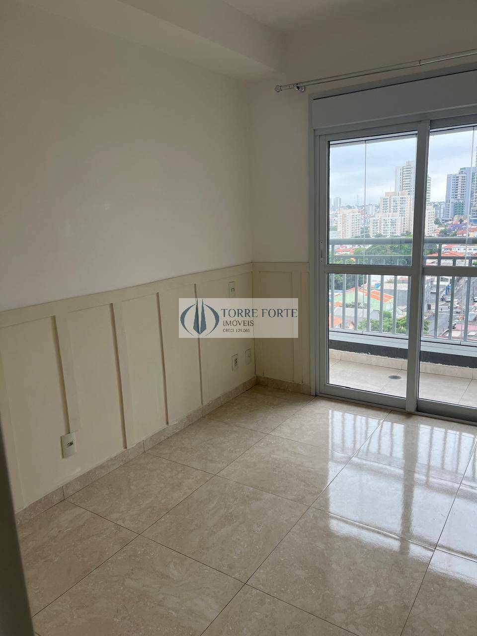 Apartamento à venda com 2 quartos, 70m² - Foto 3