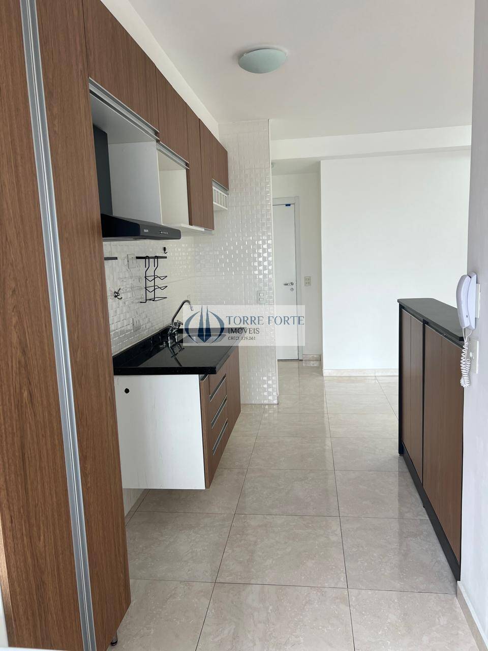 Apartamento à venda com 2 quartos, 70m² - Foto 9