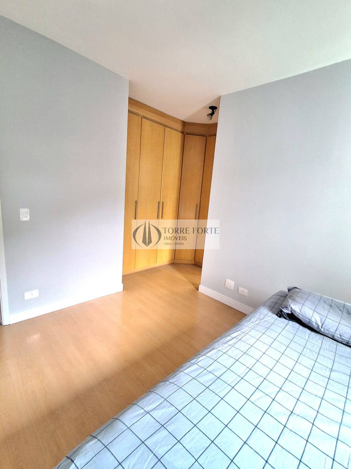 Apartamento à venda com 3 quartos, 106m² - Foto 12