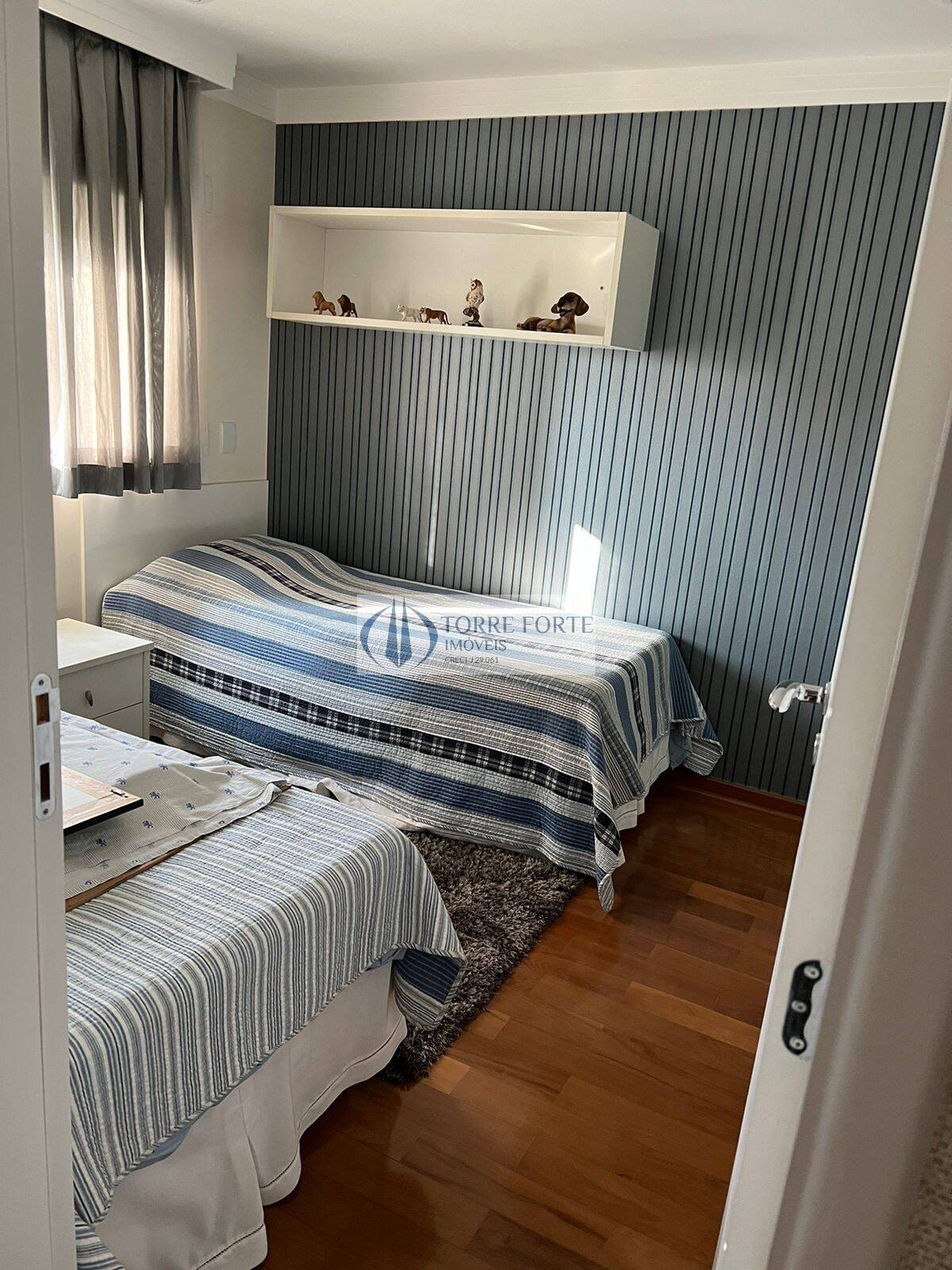 Apartamento à venda com 4 quartos, 225m² - Foto 15