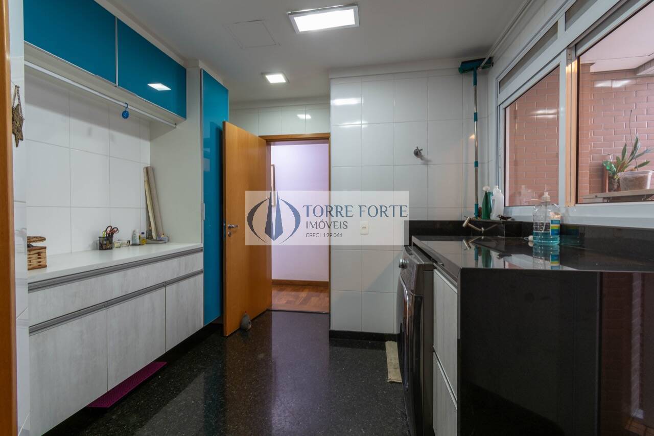 Apartamento à venda com 3 quartos, 200m² - Foto 22