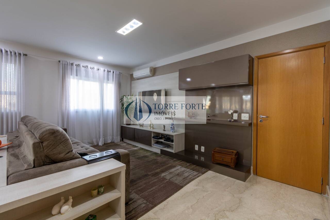 Apartamento à venda com 3 quartos, 200m² - Foto 15