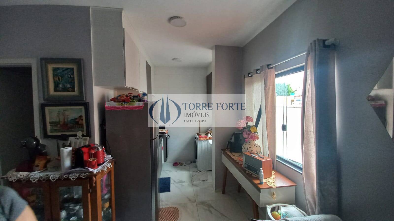 Apartamento à venda com 2 quartos, 45m² - Foto 2