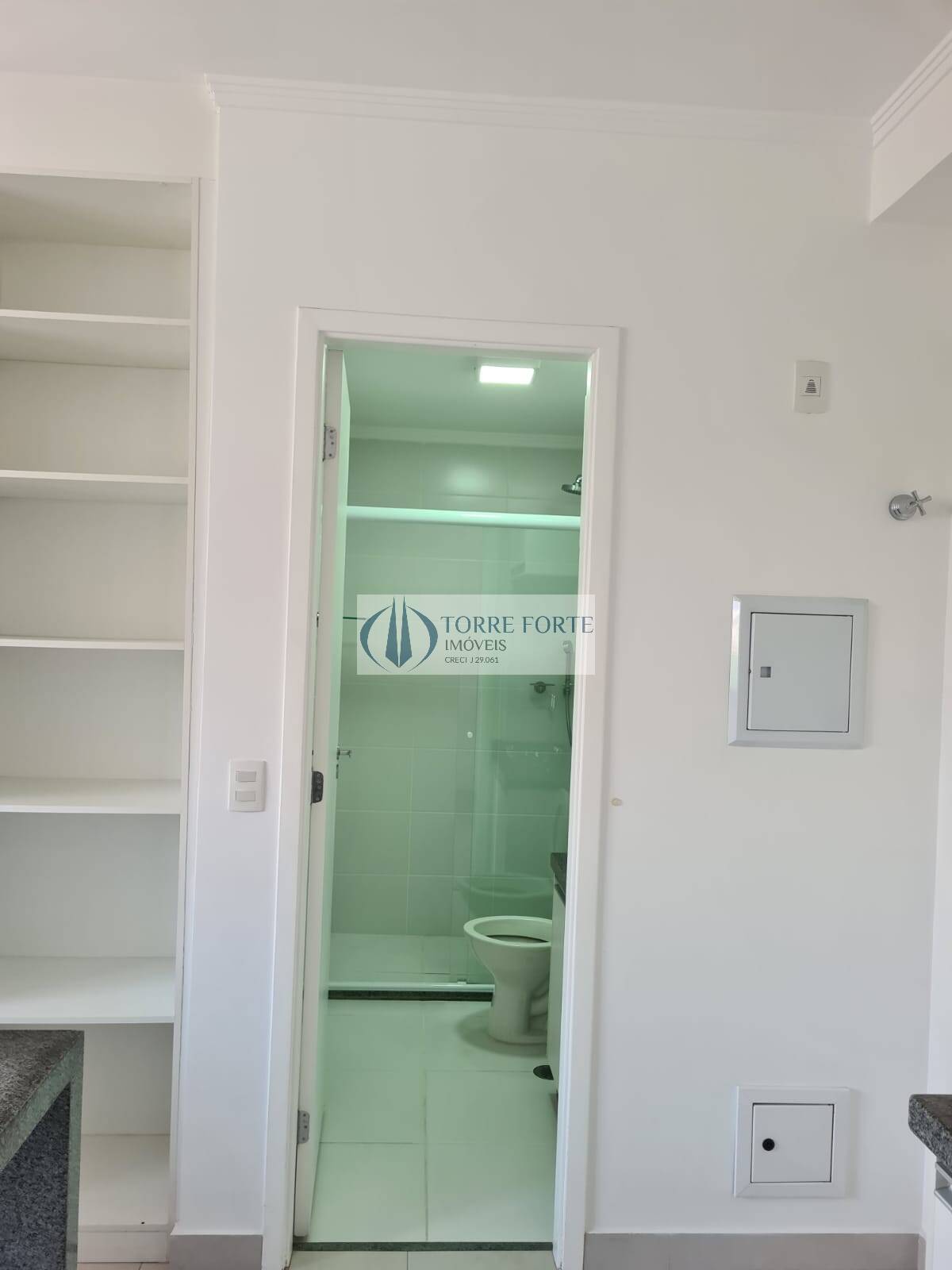 Apartamento à venda com 1 quarto, 26m² - Foto 2